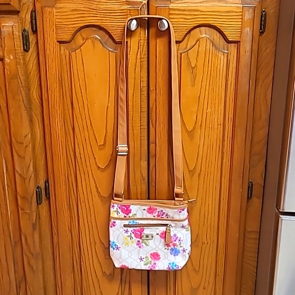 Spring Crossbody Purse Bundle (3) - Picture 6 of 15